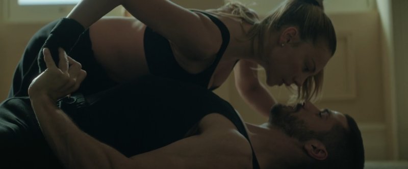 Cena do filme Atraídos pelo Destino - Crítica Querofilme
