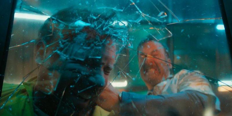 Cena do filme Anônimo 2 - Crítica Querofilme