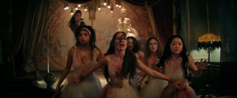 Cena do filme Lindas e Letais - Crítica Querofilme